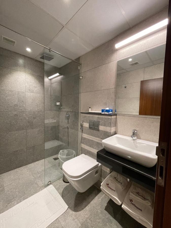 Jubilee Park Hotel Hyderabad Bagian luar foto